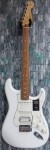 Fender Player Series Stratocaster HSS, Pau Ferro Fingerboard, Polar White