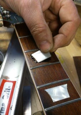 Fitting Period Correct Inlays to a Gibson Historic Custom Shop Les Paul