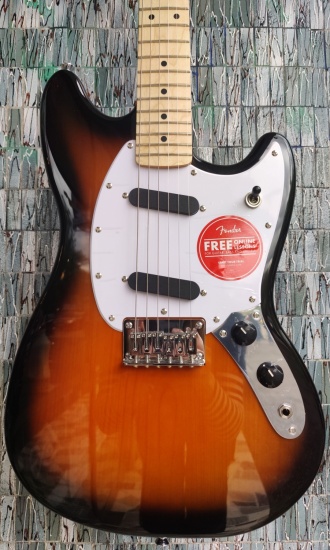 Squier Sonic Mustang, Maple Fingerboard, 2-Color Sunburst