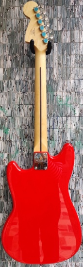 Squier Sonic Mustang, Maple Fingerboard, Torino Red