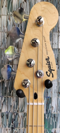 Squier Sonic Precision Bass, Maple Fingerboard, California Blue