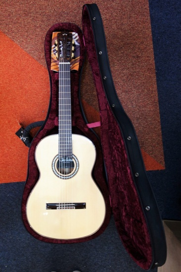 Cordoba C9 Classical Guitar, Solid Spruce