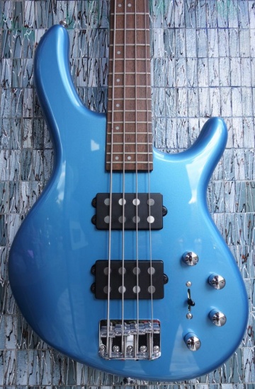 Cort Action HH4 Bass, Tasman Light Blue