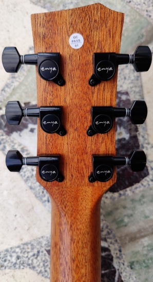 Enya EB-X1 Pro EQ Solid Spruce Electro-Acoustic 1/2 Size Travel Guitar