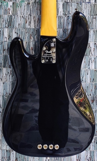 Fender American Professional II Precision Bass, Maple Fingerboard, Black