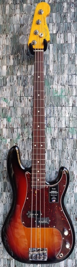 Fender American Professional II Precision Bass, Rosewood Fingerboard, 3-Color Sunburst