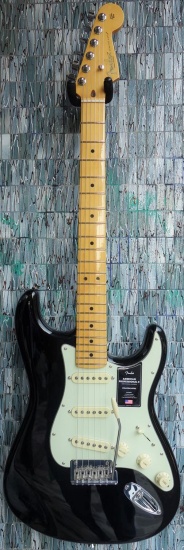 Fender American Professional II Stratocaster, Maple Fingerboard, Black