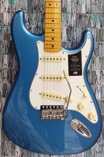 Fender American Vintage II 1973 Stratocaster, Maple Fingerboard, Lake Placid Blue