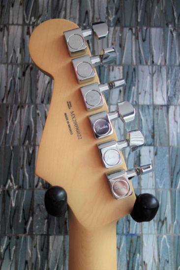 Fender Player Series Stratocaster HSS Plus Top, Tobacco Sunburst