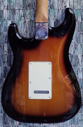 Fender Limited Edition Player Stratocaster, Roasted Maple Fingerboard, 2-Color Sunburst