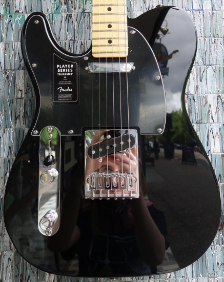 Fender Player Series Telecaster Left-Handed Electric Guitar, Maple Fingerboard, Black