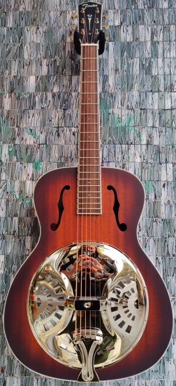 Fender PR-180E Resonator, Walnut Fingerboard, Aged Cognac Burst