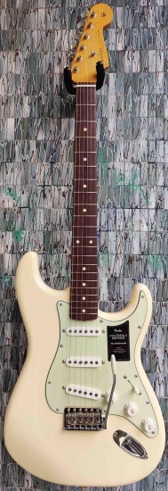Fender Vintera II '60s Stratocaster, Rosewood Fingerboard, Olympic White