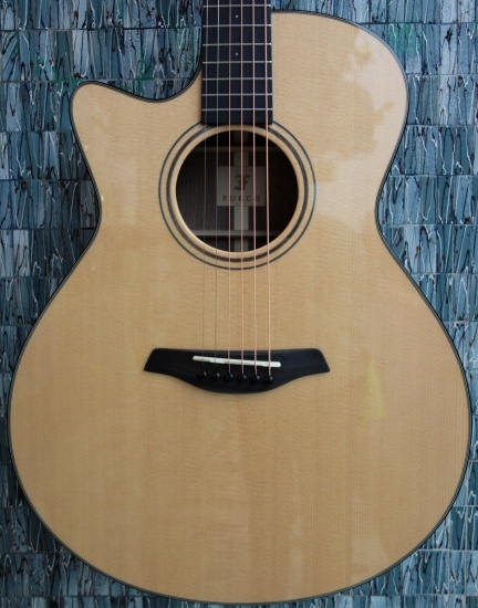 Furch Blue Plus Gc-SW Sitka Spruce/Black Walnut Left-Handed Grand Auditorium Cutaway Acoustic Guitar
