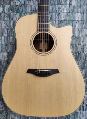 Furch Green Series Dc-SR Sitka Spruce/Indian Rosewood Dreadnought Cutaway Acoustic Guitar