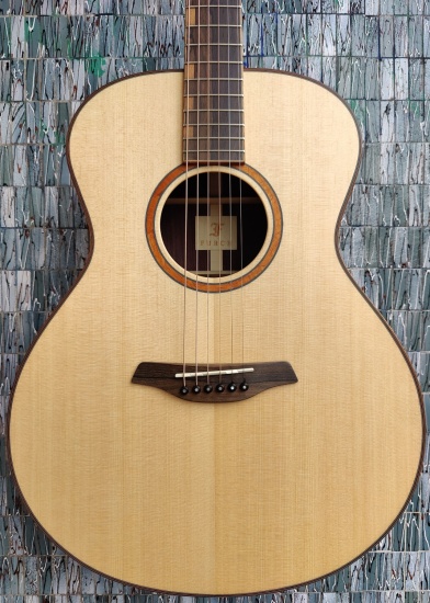 Furch Red Pure G-SR Master Grade Sitka Spruce/Master Grade Indian Rosewood Acoustic Guitar