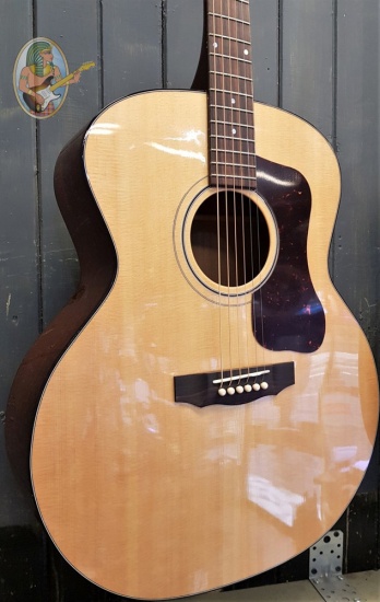 Guild USA F-40 Traditional Jumbo Acoustic Guitar, Natural
