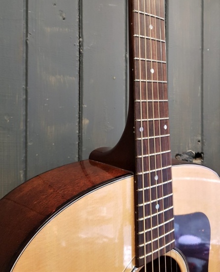 Guild USA F-40 Traditional Jumbo Acoustic Guitar, Natural