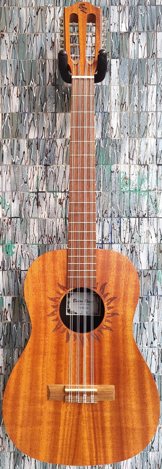 Baton Rouge V2 8-String Baritone Ukulele, Natural