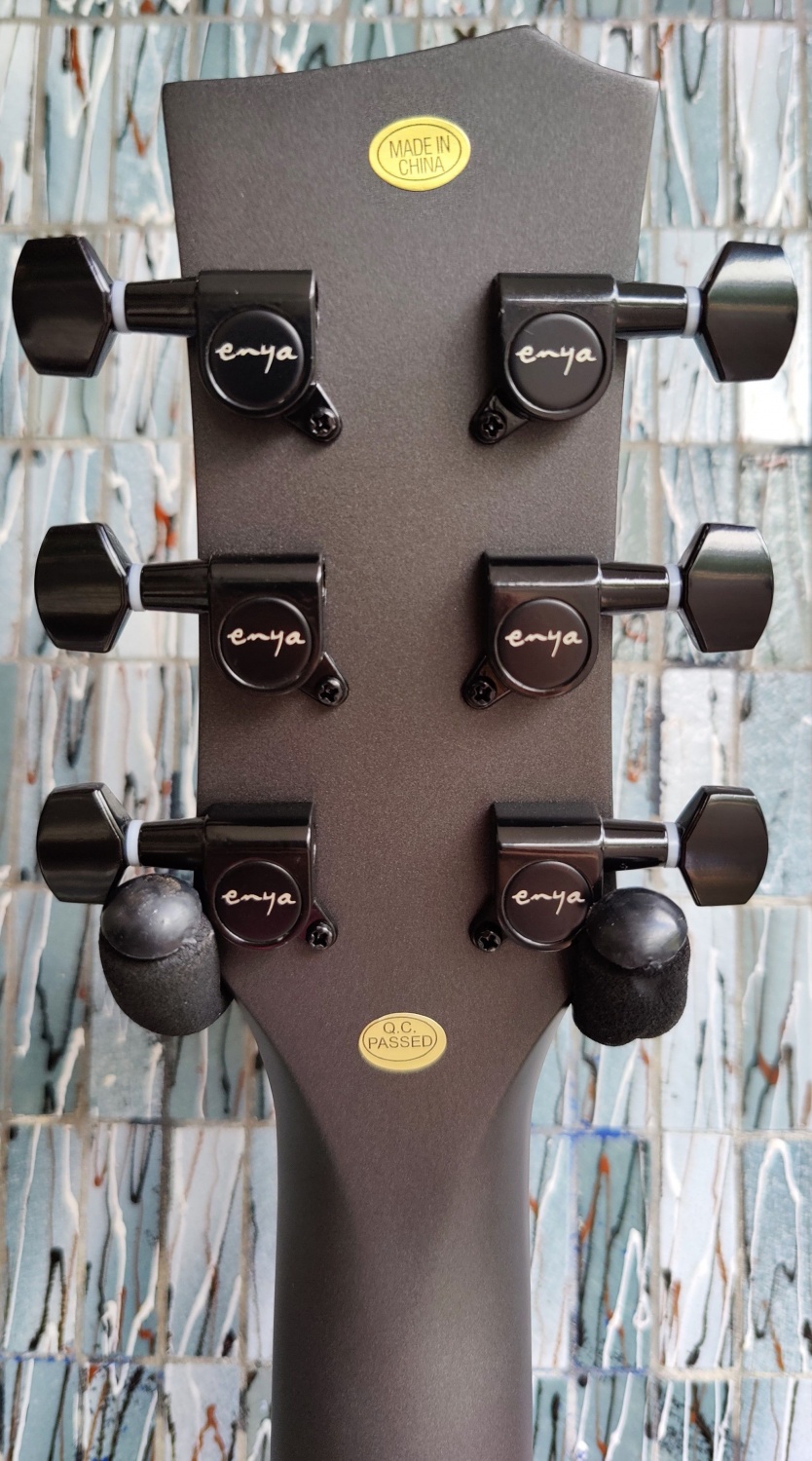 Enya Nova Go ElectroAcoustic 1/2 Size Carbon Fibre Travel Guitar