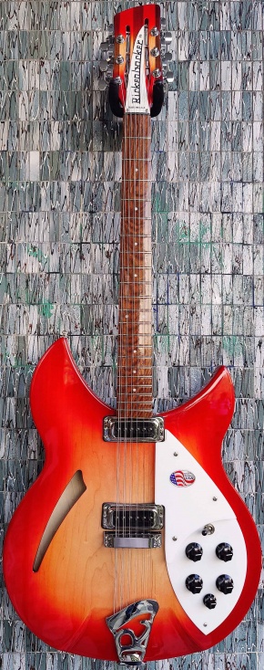 Rickenbacker 330/12, Fireglo