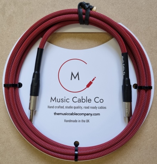 Music Cable Co Instrument Cable CoreB 3m Straight-to-Straight, Red