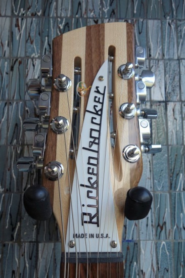 Rickenbacker 330/12 12-String, Mapleglo