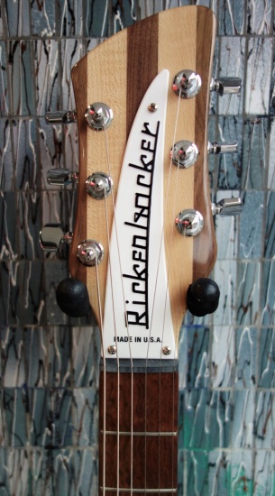 Rickenbacker 330, Mapleglo