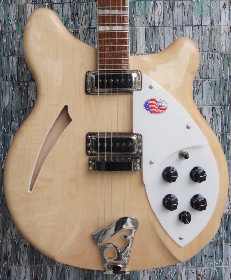 Rickenbacker 360, Mapleglo