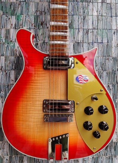 Rickenbacker 660, Fireglo