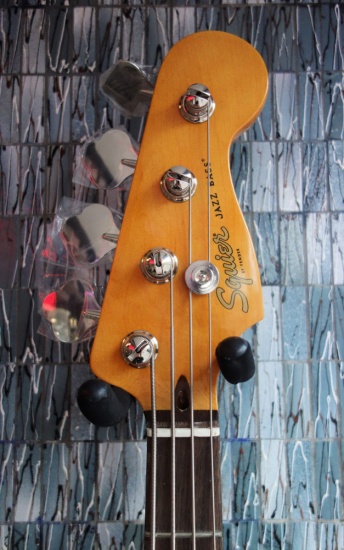 Squier Classic Vibe 60s Jazz Bass, Daphne Blue
