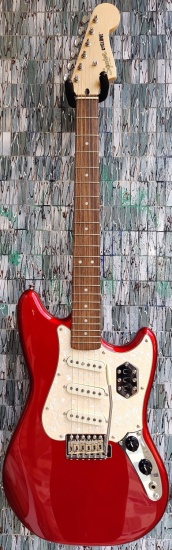 Squier Paranormal Cyclone, Laurel Fingerboard, Pearloid Pickguard, Candy Apple Red