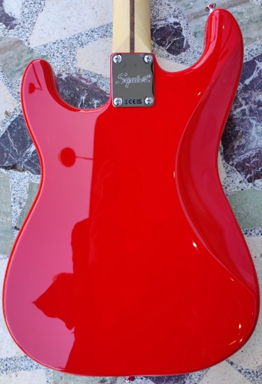 Squier Sonic Stratocaster HT, Laurel Fingerboard, White Pickguard, Torino Red