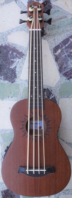 Baton Rouge V2-BS Sun Series Lined Fretless Ukulele Bass