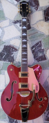 Gretsch G5422TG Electromatic Hollow Body Double Cut Gold Hardware, Walnut Stain