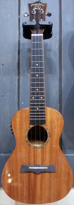 Snail SUC-M2 Electro-Acoustic Concert Ukulele, Solid Mahogany, Gloss Finish