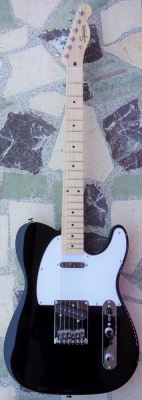 Squier Affinity Series Telecaster, Maple Fingerboard, Black