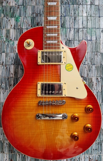 Tokai UALS62(F), Cherry Sunburst